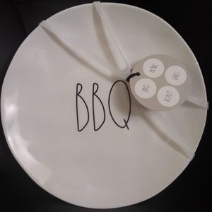 New Rae Dunn BBQ plates see of four